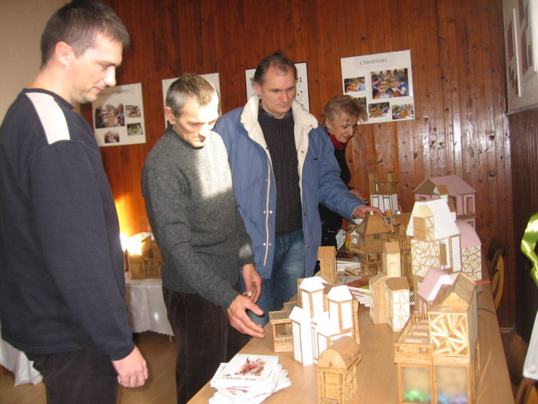 Borovnicine knjige i makete