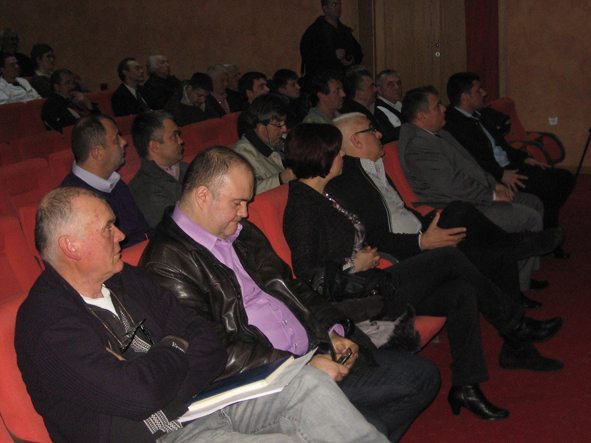 Udru­ži­va­njem oja­ča­ti pro­iz­vod­nju