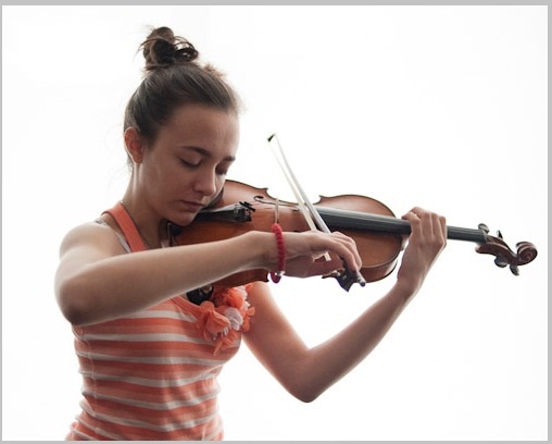 Katarina Milutinović, mlada mitrovačka violinistkinja