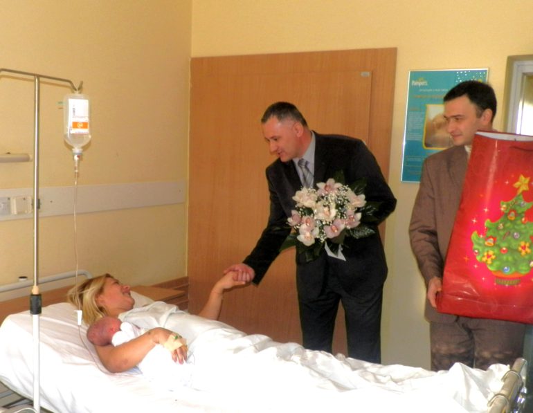David Živković, prva mitrovačka beba