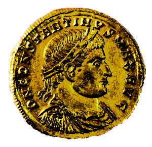 Lik cara Konstantina na zlatnom novcu