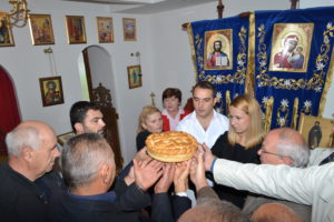 Lomljenje slavskog kolača