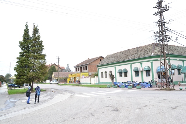 Bog nam dao, al’ sve nam je džaba…