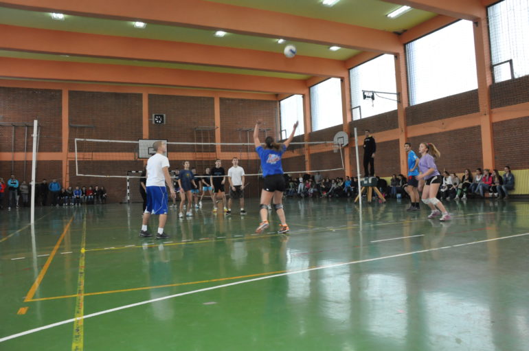 Humanost u Ekonomskoj školi „9.maj“