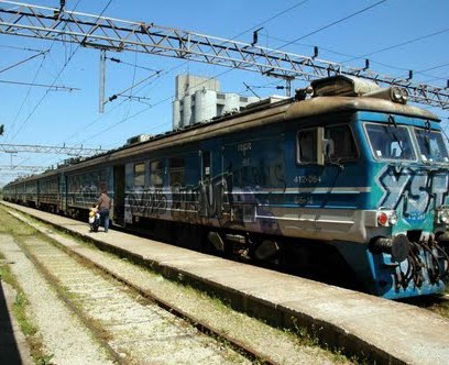 Autobuski i železnički prevoz u Šidu