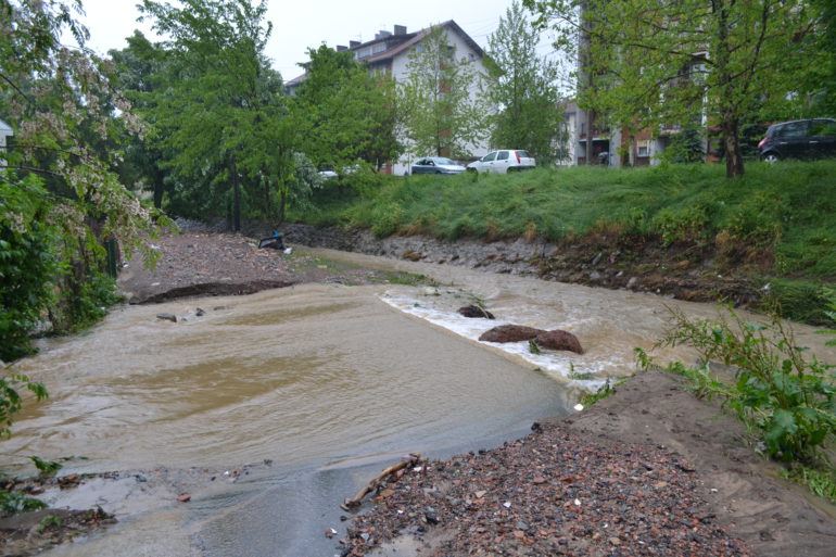 Asanacija terena u Sremu