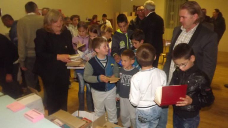 Otvorena biblioteka u Batrovcima