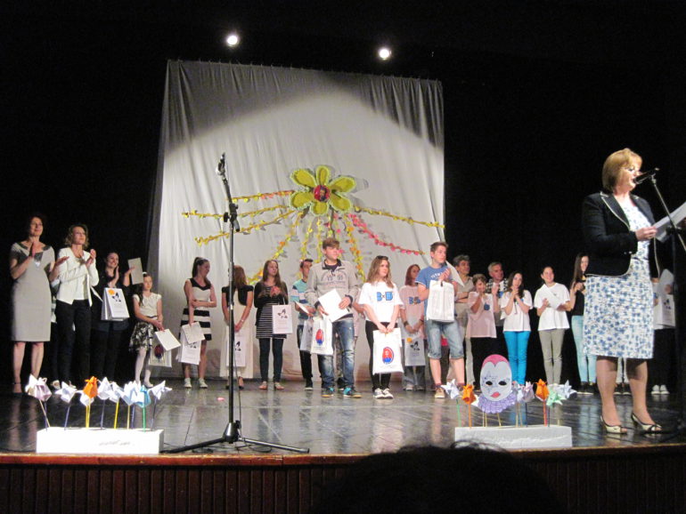 Mjuzikl „Eni“ pobednik pozorišne smotre“3xĐ“