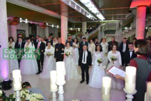 KOLEKTIVNO VENCANJE U SM FOTO M MILEUSNIC SREMSKE NOVINE