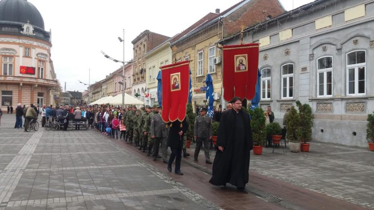 Litija na mitrovačkim ulicama