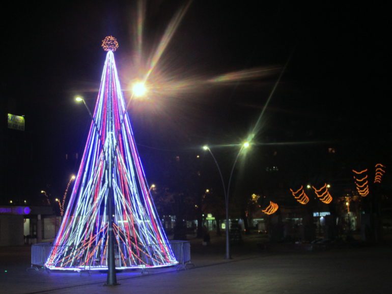 BEZ ORGANIZOVANOG DOČEKA NOVE GODINE NA GRADSKOM TRGU