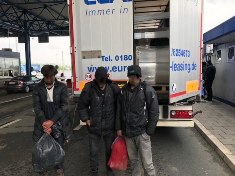 U tri kamiona otkriveno 14 migranata