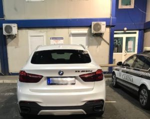 auto zaustavljen na Batrovcima