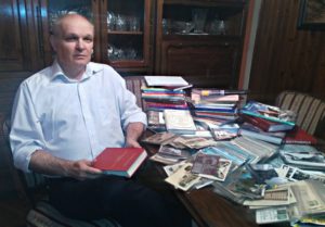 Мирослав Лишчевић са књигама