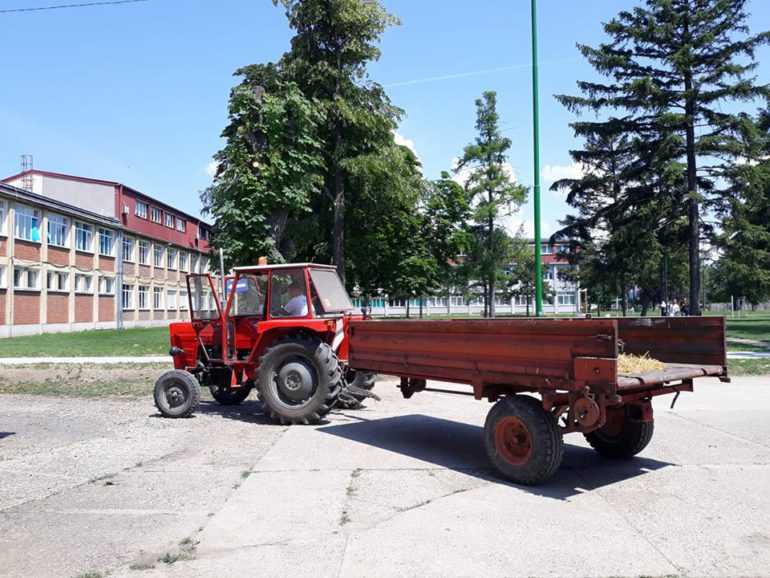 Takmičenje traktorista u rumskoj poljoprivrednoj školi
