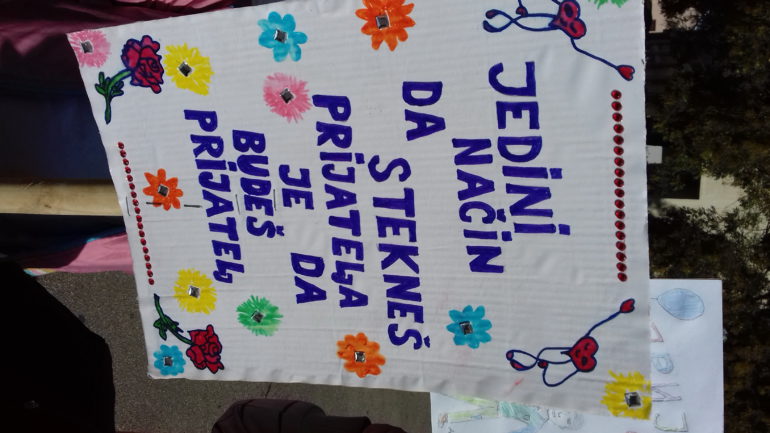 Defile mališana iz Poletarca
