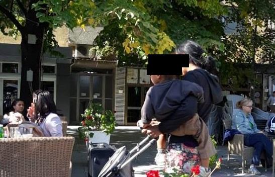 Prosjačenjem u kafićima do sredstava za život