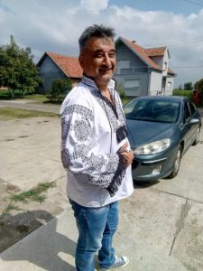 МИлан у змијанскокј кошуљи