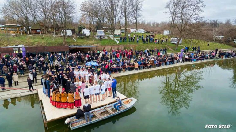 Plivanje za Časni krst