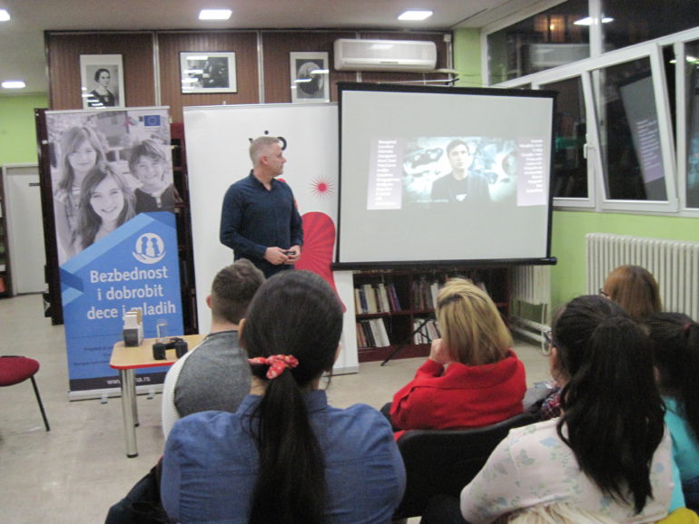 „Ukradena bezbednost“, edukativna tribina za roditelje