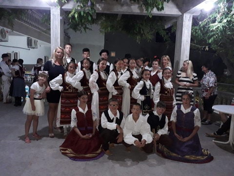 Folkloraši iz Stejanovaca i Vognja na Montenegro folk festu