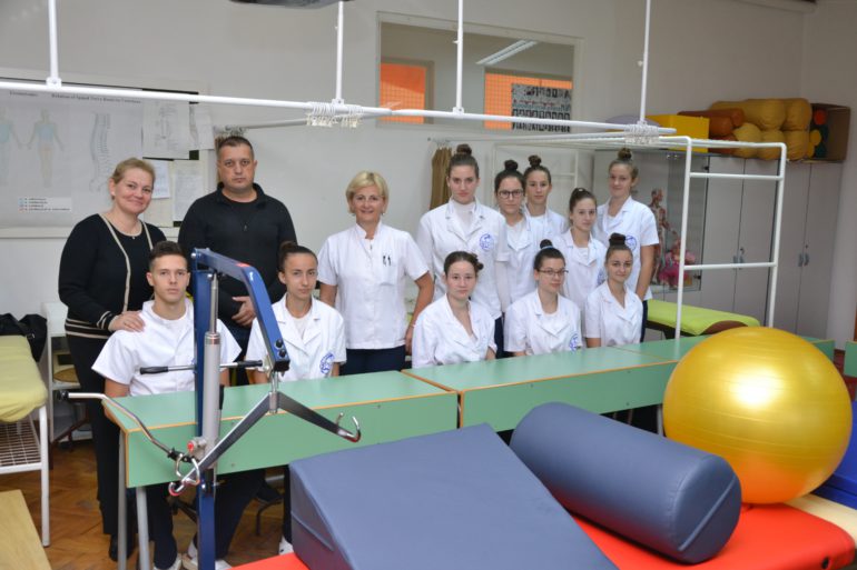 Donacija Medicinskoj školi „Draginja Nikšić“