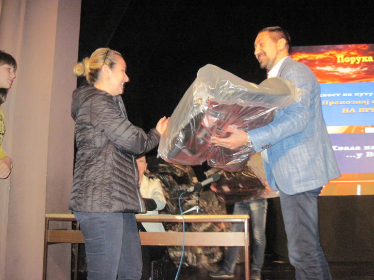 Auto sedišta za najmlađe stanovnike inđijske opštine