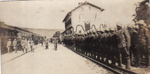 Đuro u stroju dočekuje Kralja Aleksandra u Kosovskoj Mitrovici