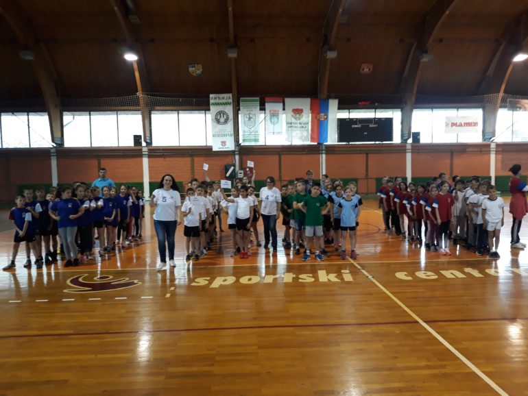 Neguju školski sport