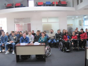 Na simpozijumu u Indjiji