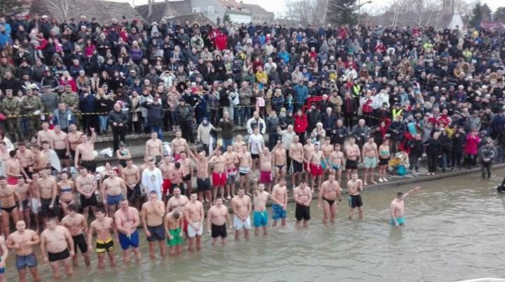 Bogojavljensko plivanje na Savi