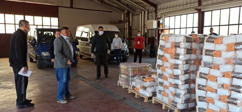 Paketi za članove Udruženja ratnih vojnih invalida u Rumi