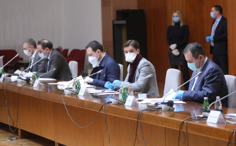 Odluka Vlade RS:Zabrana rada kockarnica, kladionica, frizerskih i kozmetičkih salona