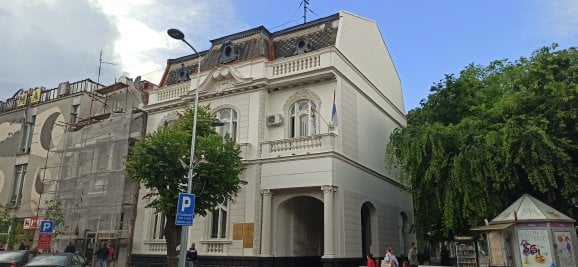 Ograničava se radno vreme ugostiteljskih objekata u Rumi