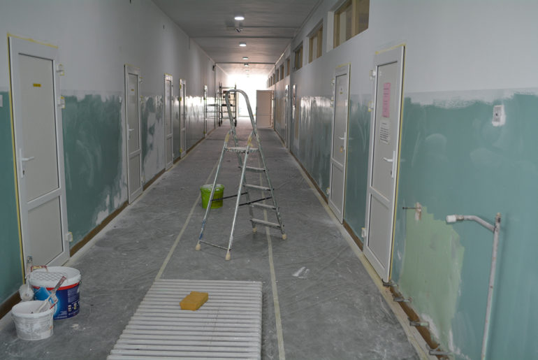 Uređenje škole u Krčedinu