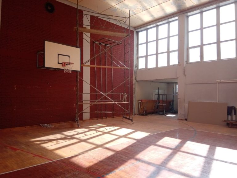 Počela rekonstrukcija fiskulturne sale u O.Š. „Sveti Sava“