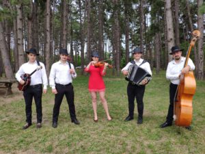 Tamburaški orkestar Da ne umre tambura 