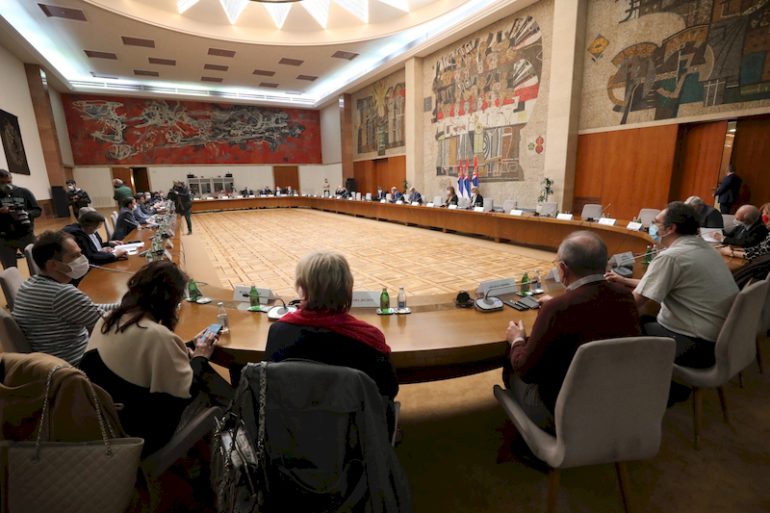 Svi ugostiteljski objekti zatvoreni od sutra u podne