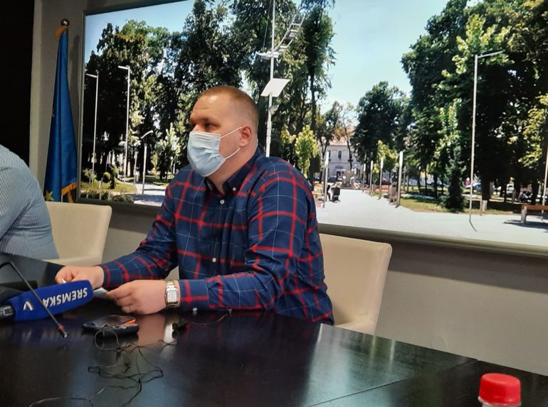 Đaci se vraćaju u klupe