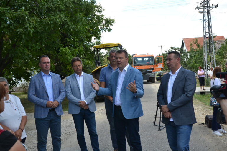 Mirović posetio šidska sela