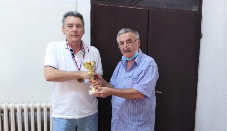 Šahovski turnir u Pećincima: Lazar Babić pobednik