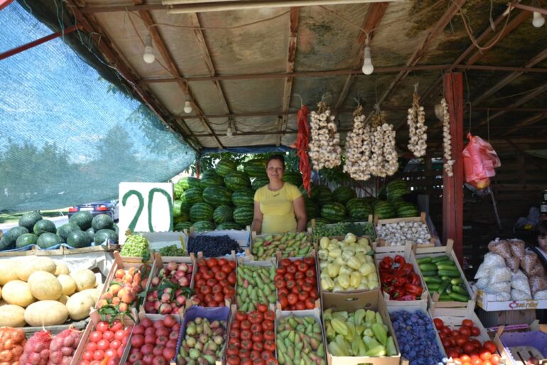 REPORTAŽA: Hoće li tradicija preživeti auto-put?