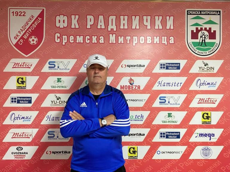 Prekinuta saradnja FK „Radnički“ iz Sremske Mitrovice i trenera Bogdana Koraka