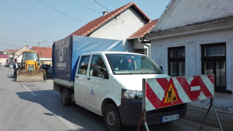Dekanske bašte i Vodna ulica bez vode sutra pre podne