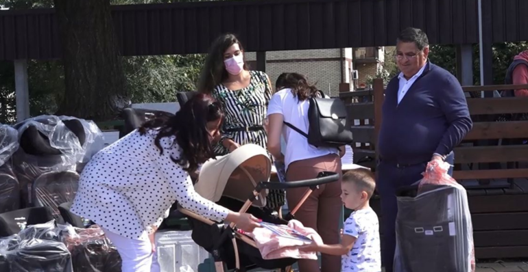 Opština dodelila auto-sedišta za najmlađe sugrađane