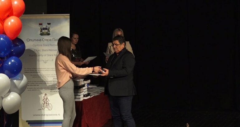 Opština nagradila najbolje đake i nastavnike