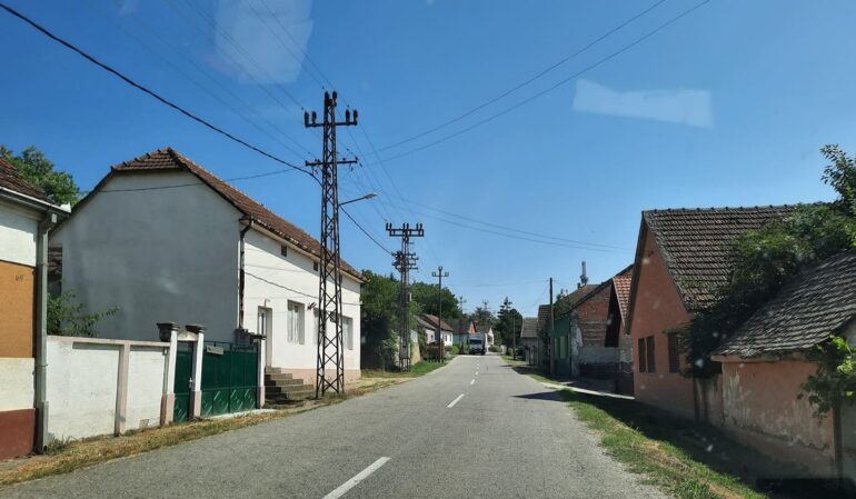 PRIČA O SVILOŠU: Asfalt stigao – voda još nije