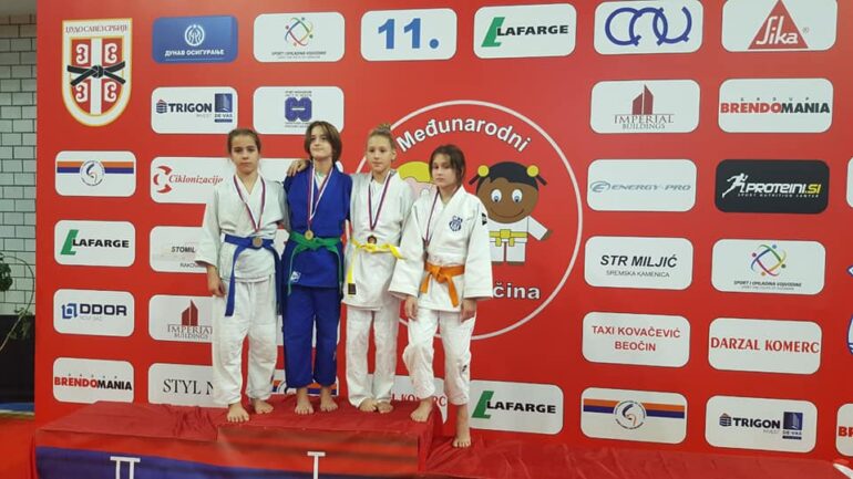 Tri medalje za džudistkinje „Sirmiuma“
