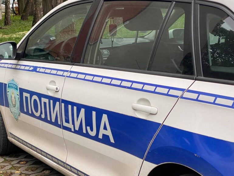 Muškarac iz Mitrovice osumnjičen za više prevara, policija poziva oštećene da se jave