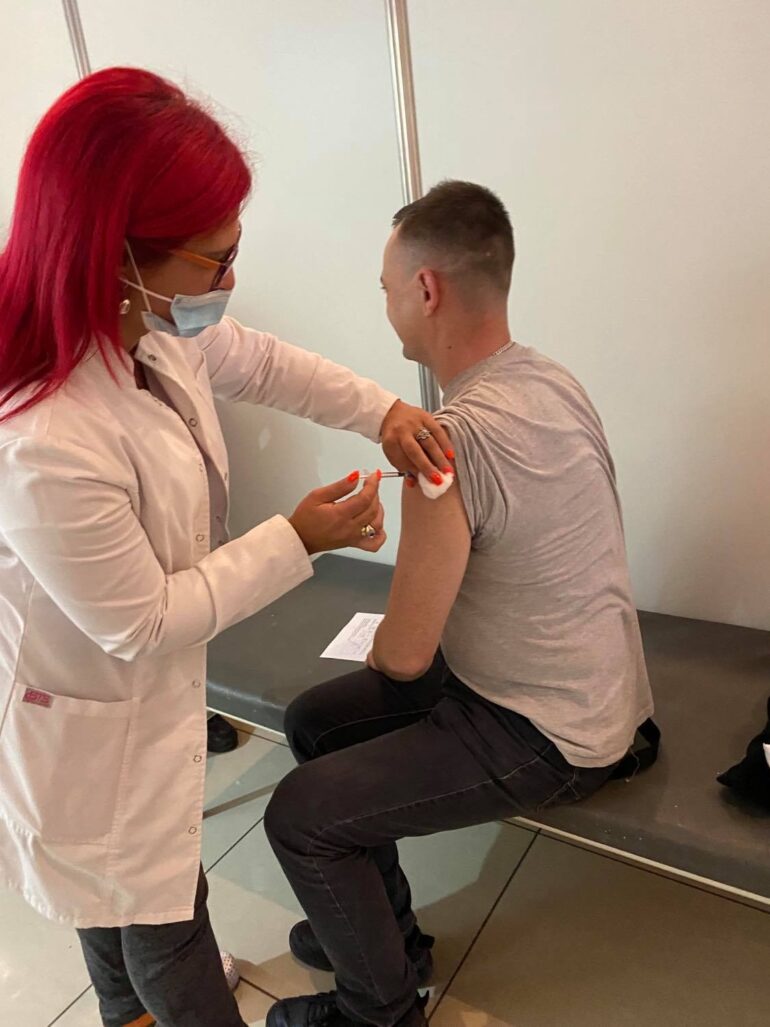 Treću dozu vakcine primilo 10.000 Mitrovčana